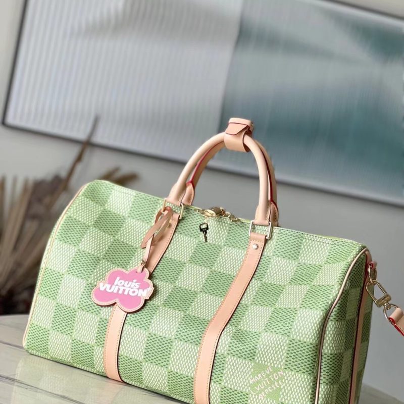 Top original order n40667 green This keepall bandouliere 45 travel bag is made of damier golf coated canvas